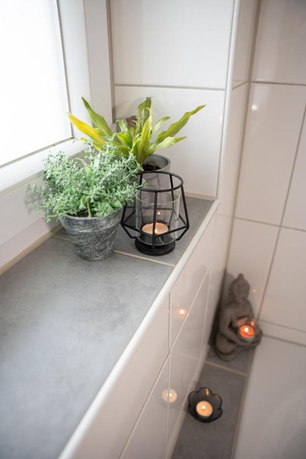 #1 Modernes Zimmer Mit Pool Und Garten Memmingen Exterior photo