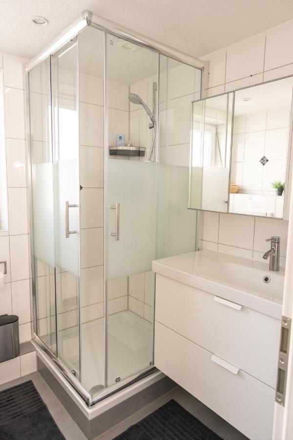 #1 Modernes Zimmer Mit Pool Und Garten Memmingen Exterior photo